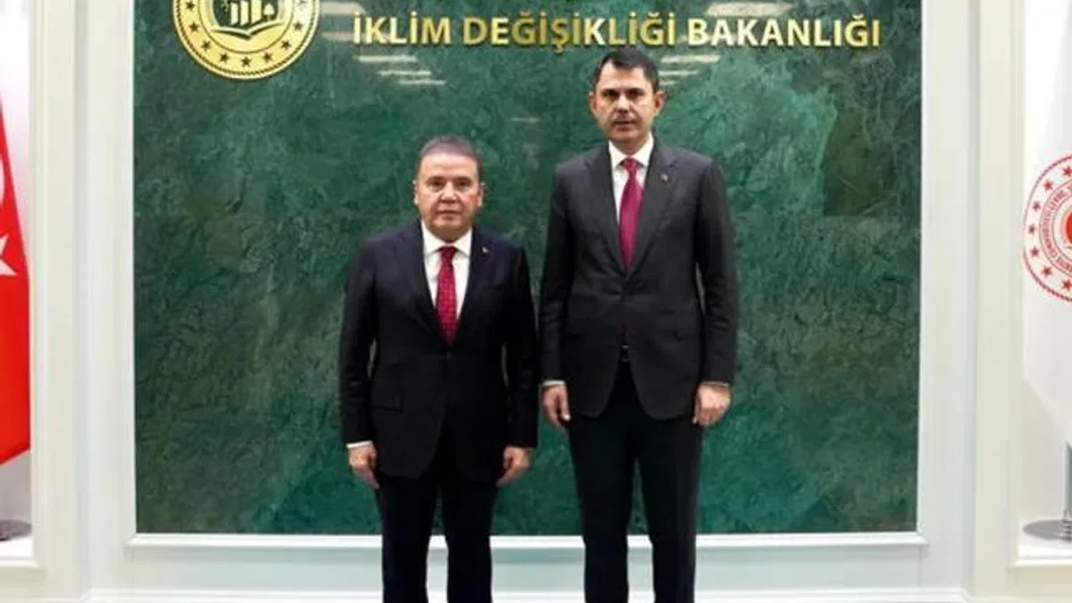 Muhittin Böcek Bakan Murat Kurum’la görüştü