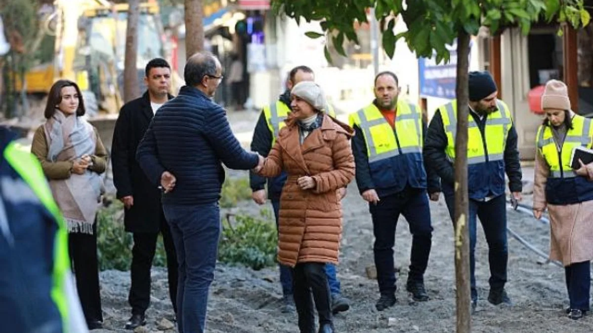 Efes Selçuk’ta çarşı içi çalışmalar hız kesmeden devam ediyor