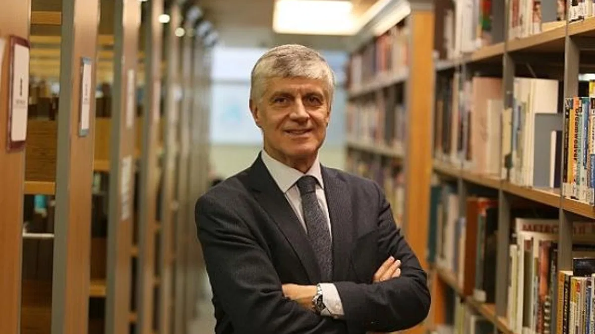 Prof. Dr. Tayfun Uzbay: “Ezbere birtakım kokteyllerin kullanılması ölümle dahi sonuçlanabilecek sağlık sorunlarına yol açabilir”
