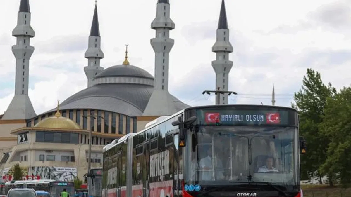 Sakarya’da toplu taşımada öğrencilerin tercihi Büyükşehir… Aylık kullanım verileri açıklandı