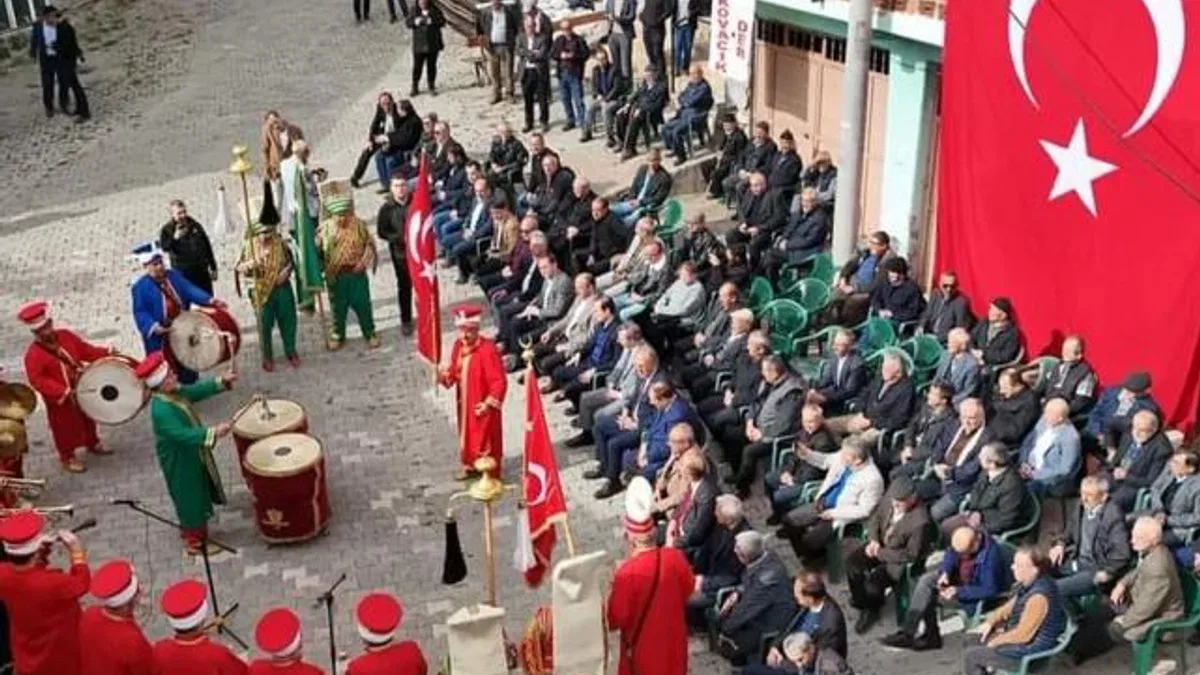 Keles Kocakovacık’ta gelenek bozulmadı