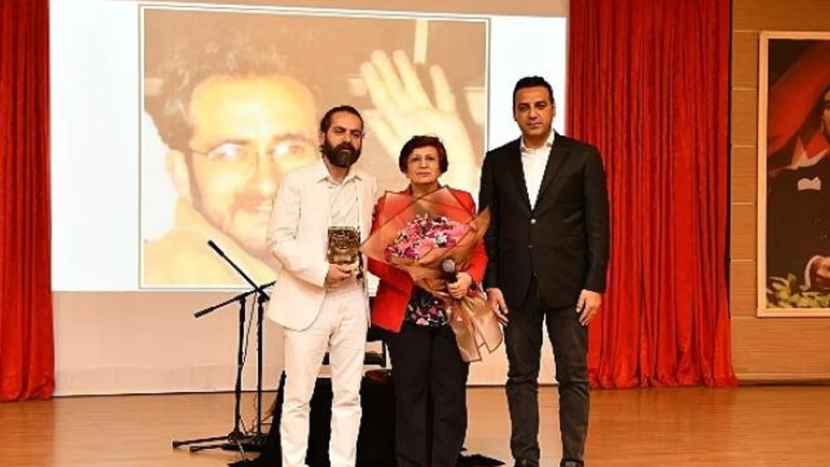 Çiğli; Hasret Gültekin’i unutmadı