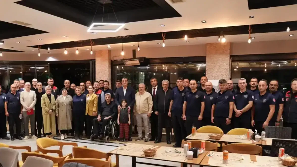 Giresun belediye başkanı itfaiye personeliyle yemekte buluştu