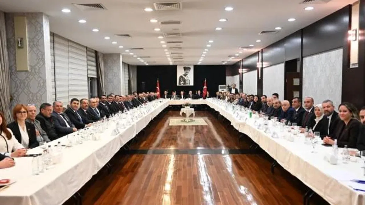 Ankara’da CHP’li 15 Belediye Başkanı’ndan birlik mesajı: Bu masadayız, çünkü sorumluluğumuz var