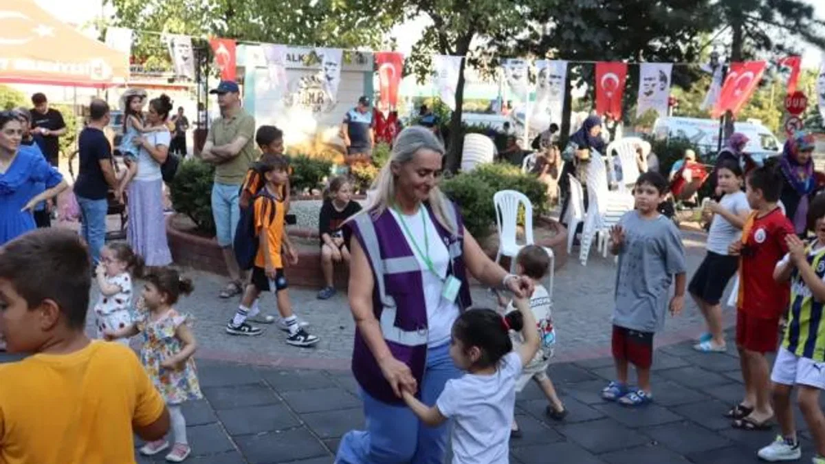 İzmit Belediyesinden Kuruçeşme’de renkli çocuk etkinliği