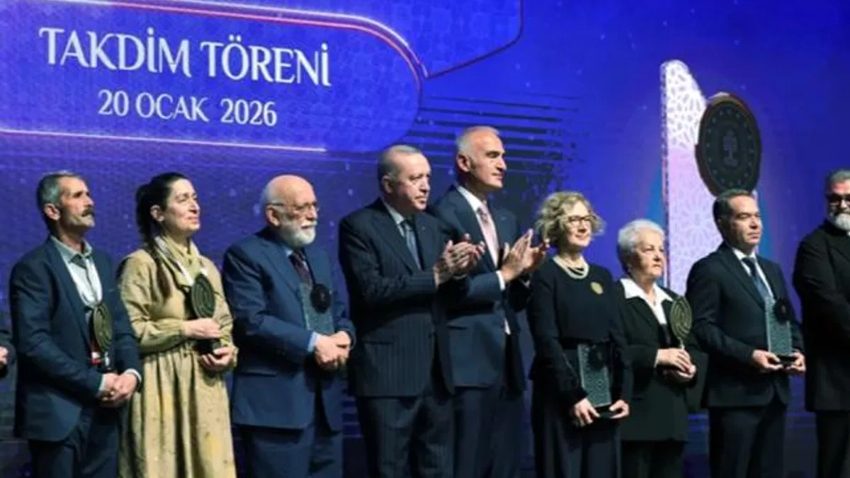 Erdoğan: Sanat eserleri, binlerce yıllık geleneğin yansımasıdır… Ustalar onurlandırıldı