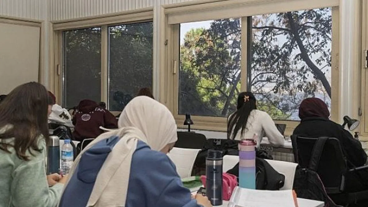 İzmir’in kütüphaneleri binlerce genci ağırlıyor