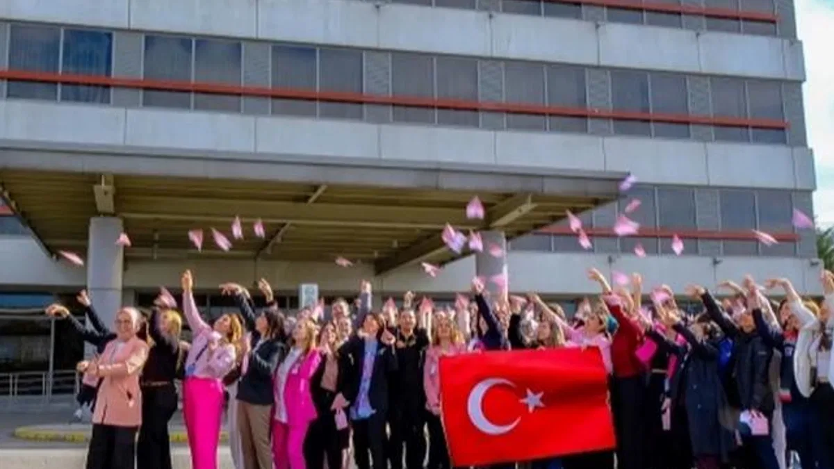 Sabiha Gökçen Havalimanı’nda kadınlara ilham veren 8 Mart kutlaması