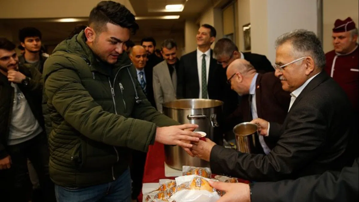 Kayseri’de gençlere 10 milyon porsiyon çorba ikramı