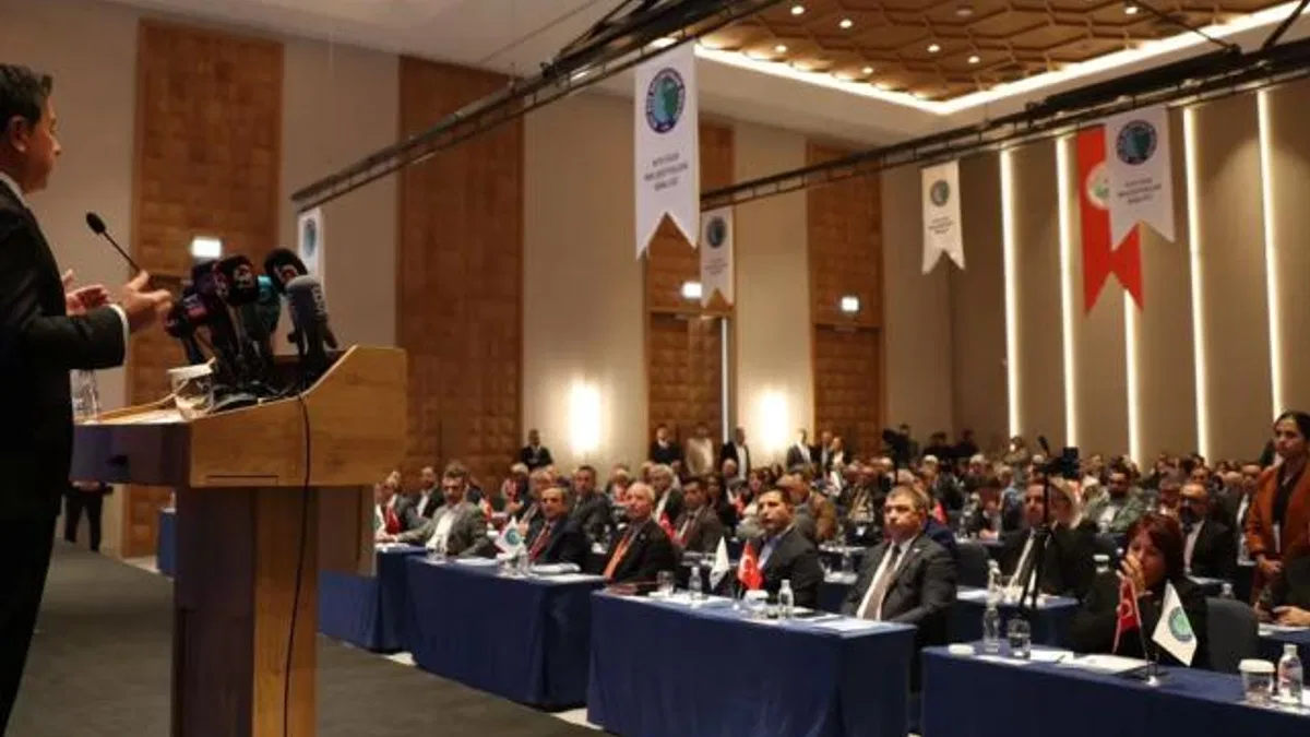 Kıyı Ege Belediyeler Birliği’nden teröre lanet