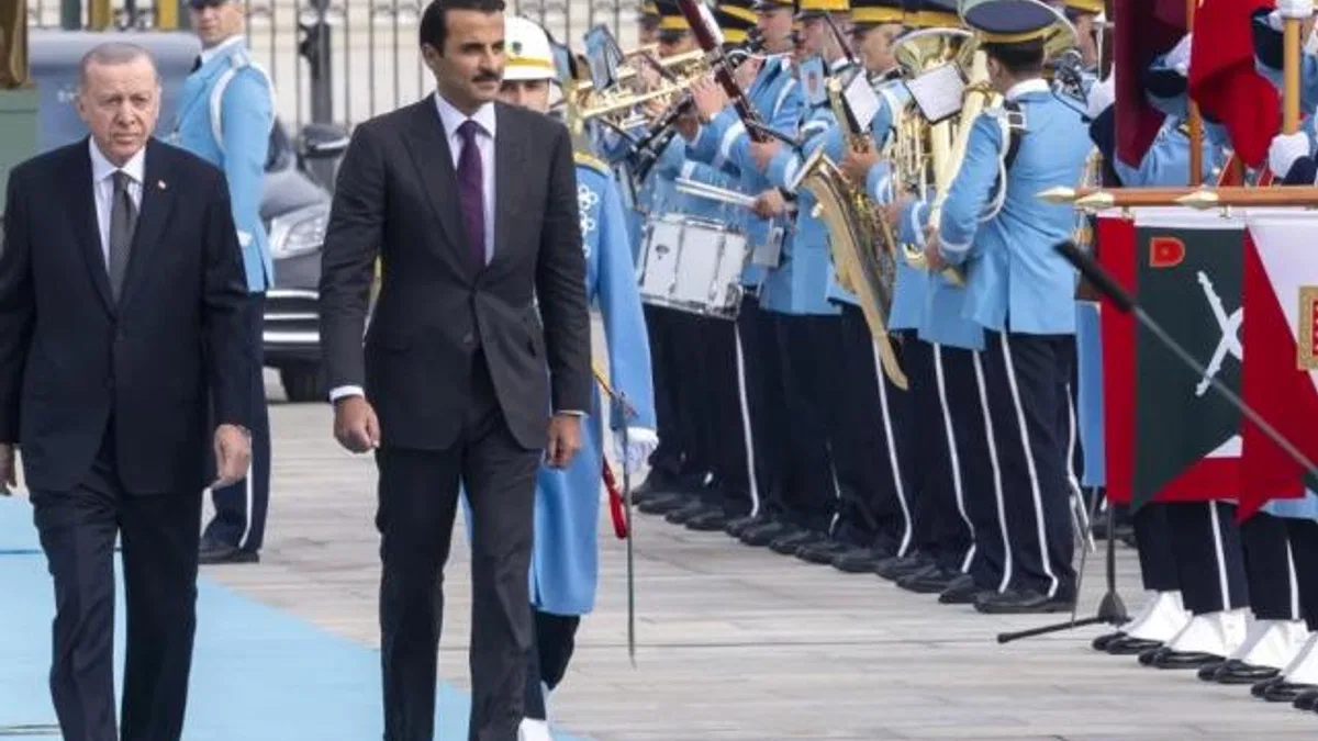 Katar Emiri Al Sani Türkiye’de… Külliye’de törenle karşılandı