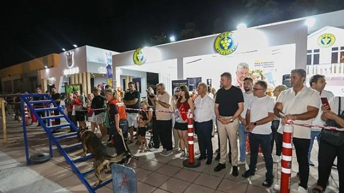 Buca’nın arama kurtarma köpeklerine büyük alkış