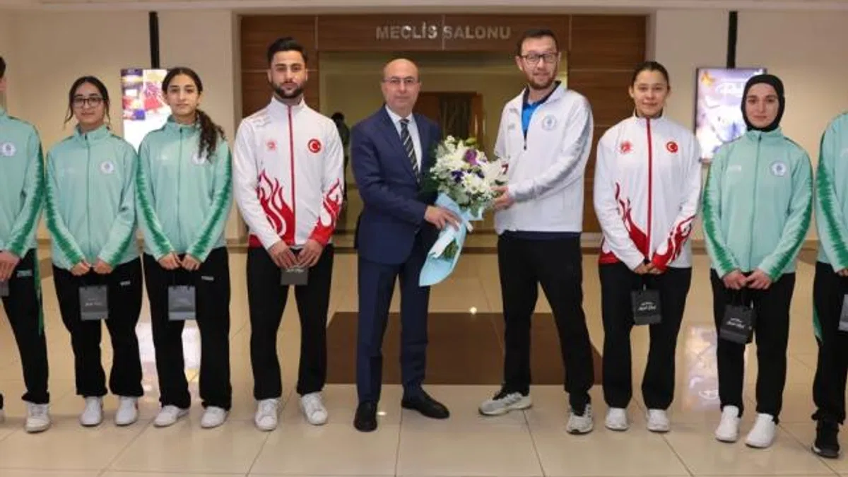 Konya Selçuklu’da başarılı sporculardan Başkan Pekyatırmacı’ya ziyaret