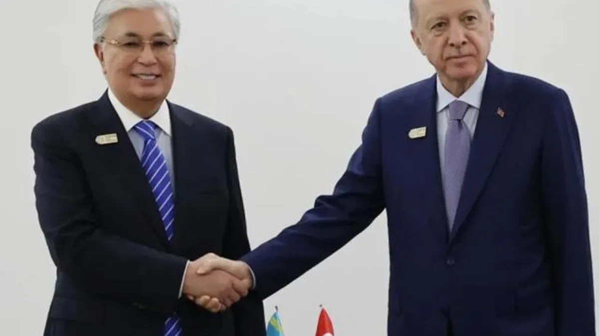 Cumhurbaşkanı Erdoğan, Tokayev’le görüştü