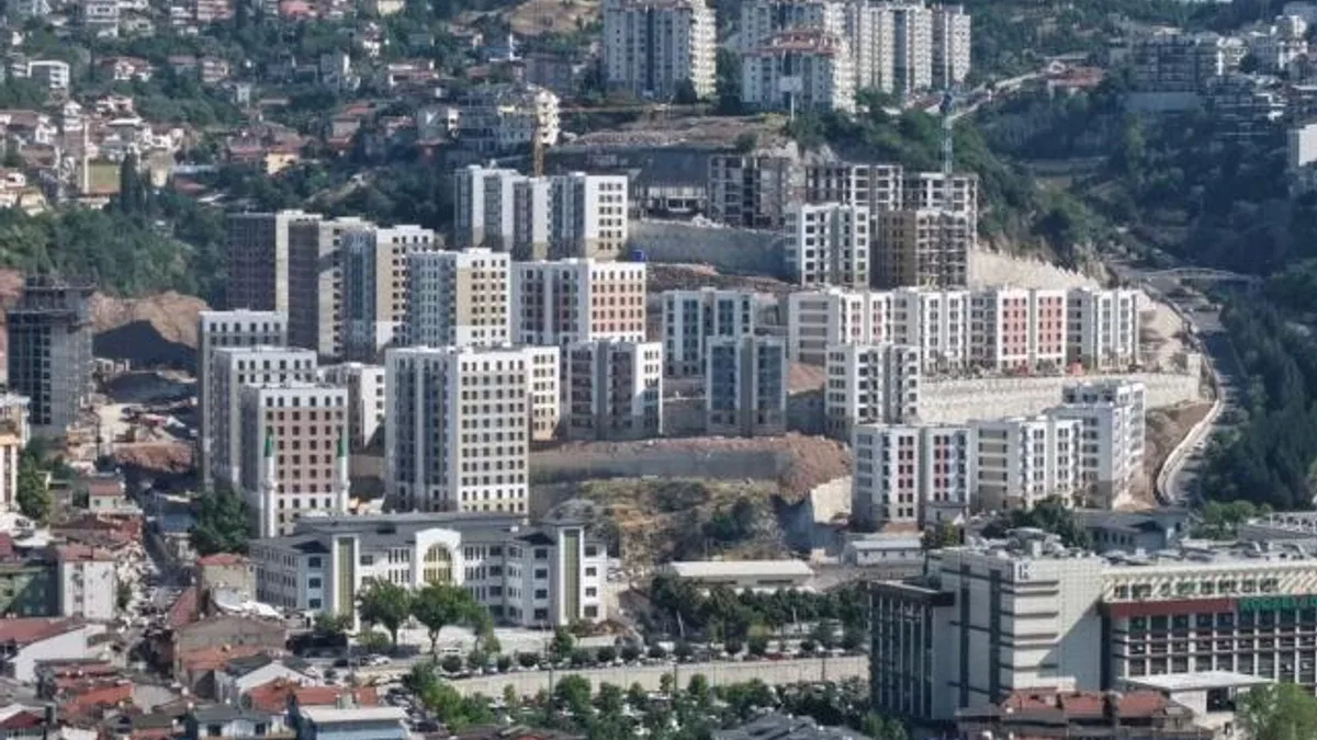 Cedit’te değişim, “Gece ve Gündüz” gibi