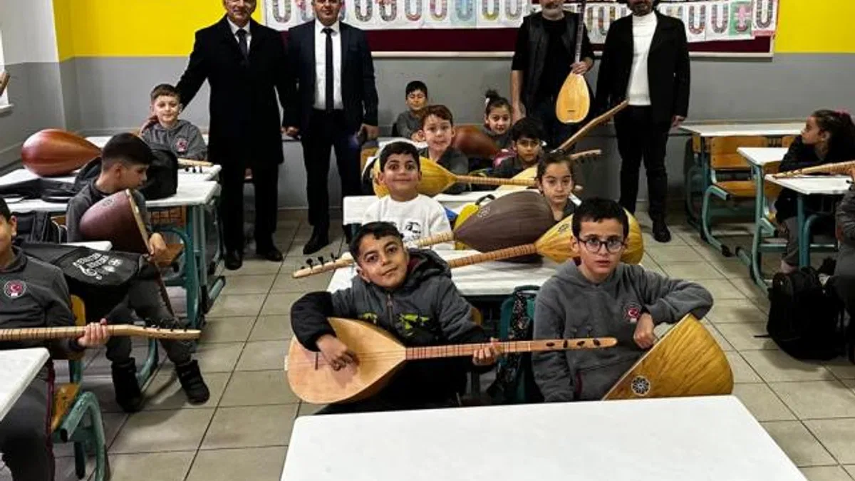 Bursa Gemlik’te çocuklar sanat ve sporla buluşuyor