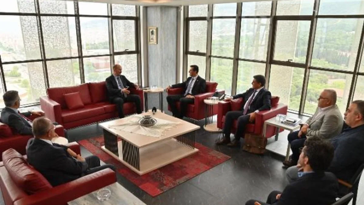 Kaymakam Atilla Kantay’dan Başkan Ferdi Zeyrek’e ziyaret