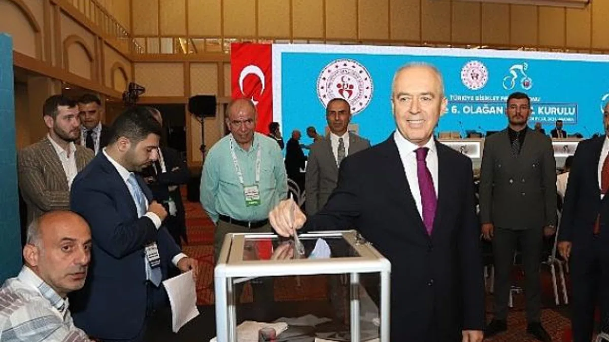 Emin Müftüoğlu yeniden Türkiye Bisiklet Federasyonu Başkanı oldu