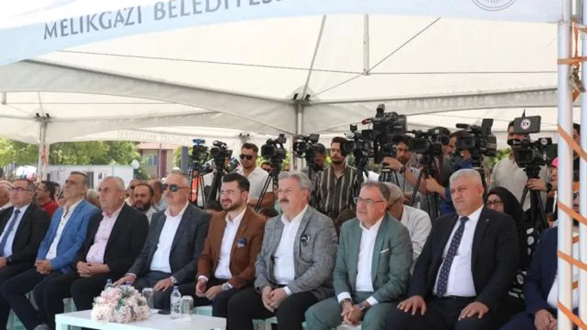 Kayseri Melikgazi’de Aydınlıkevler’de dönüşüm başlıyor