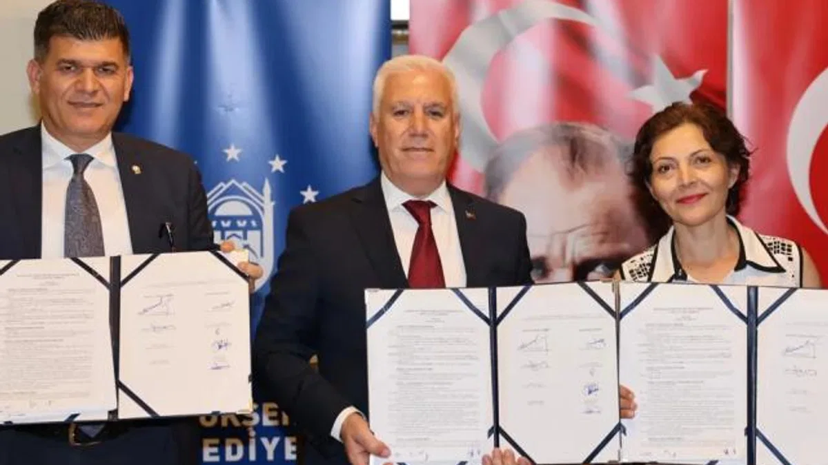 Bursa Büyükşehir’de toplu sözleşme için imzalar atıldı