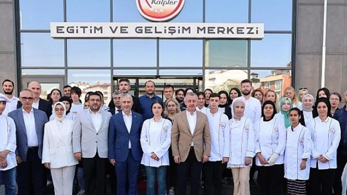 Büyükakın: Gençlerimizin umudu olmaya devam edeceğiz