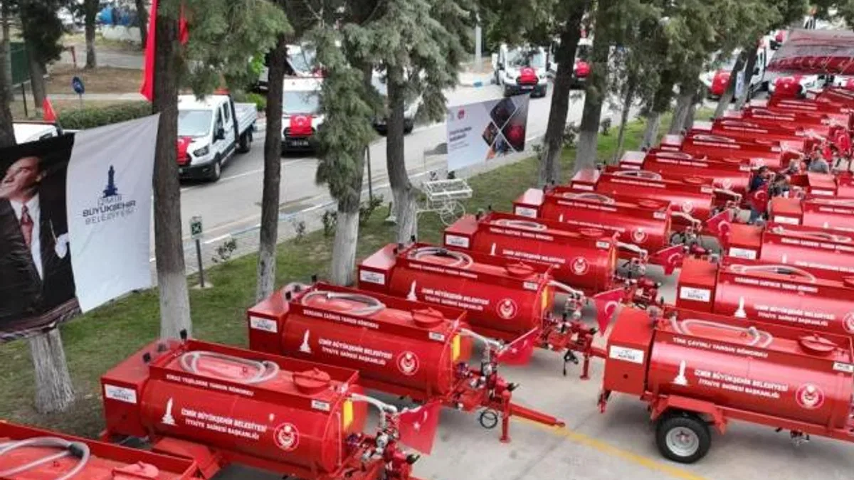 İzmir’de afetlere karşı güçlü adım… Orman köylerine 125 su tankeri
