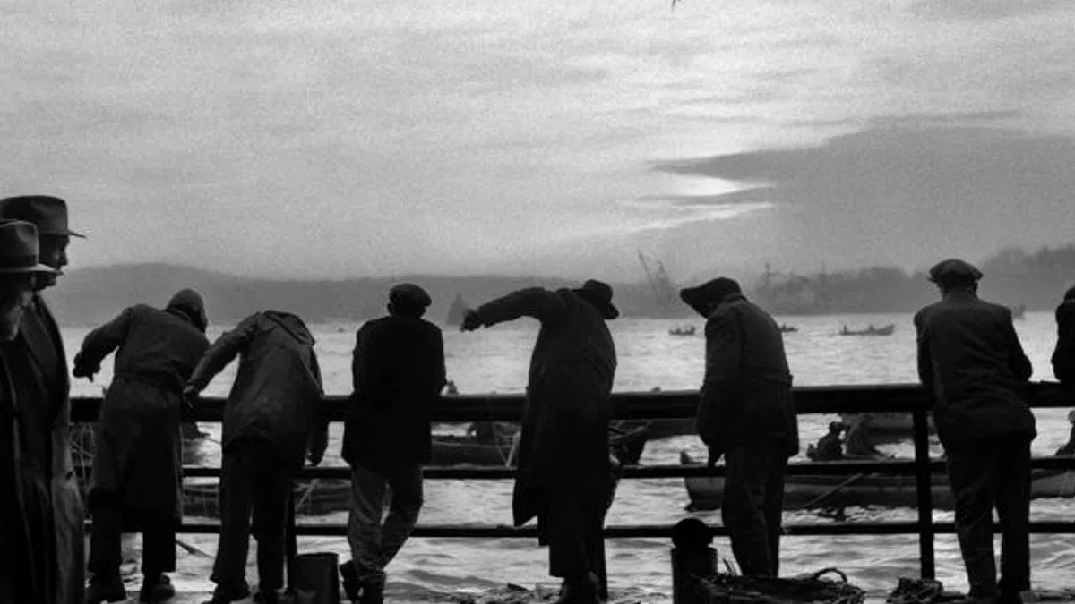 Ara Güler’in ‘İstanbul Uyanıyor’ kapılarını açtı