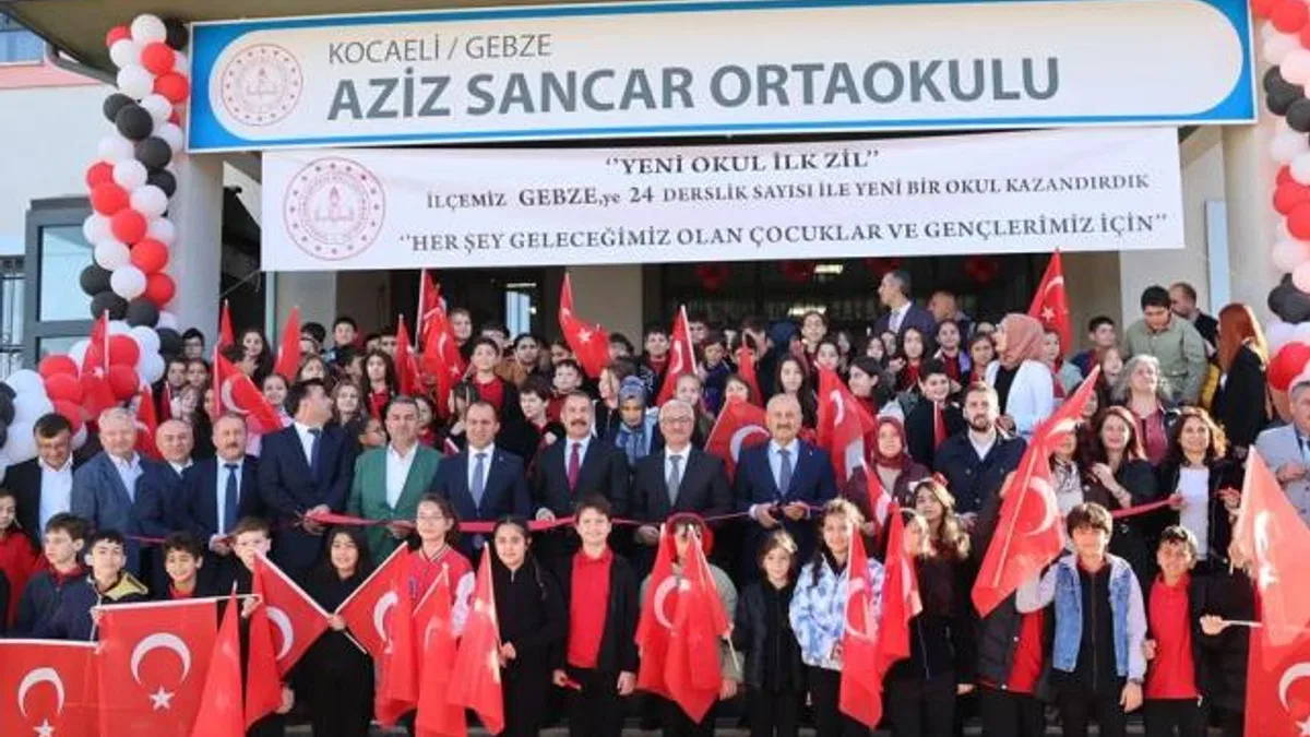Aziz Sancar Ortaokulu Gebze’de törenle hizmete açıldı