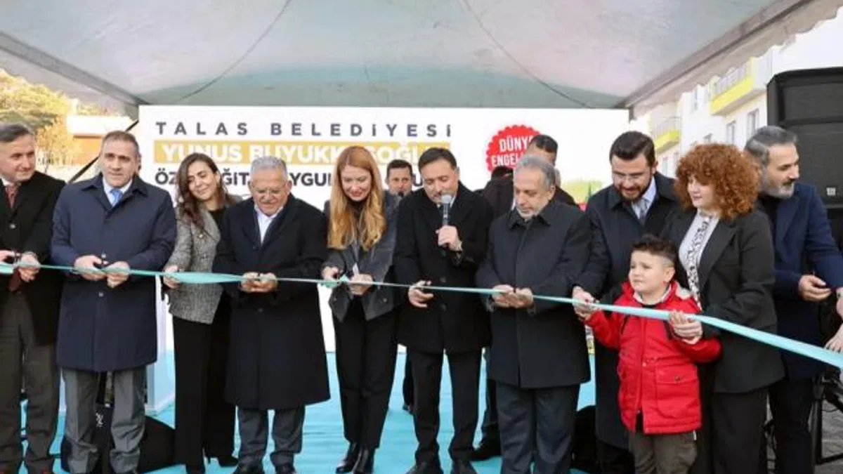 Mustafa Yalçın’a özel övgü