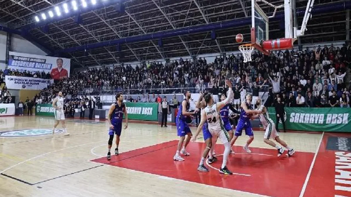 Sakarya yarı finalde ikinci maçına hazırlanıyor