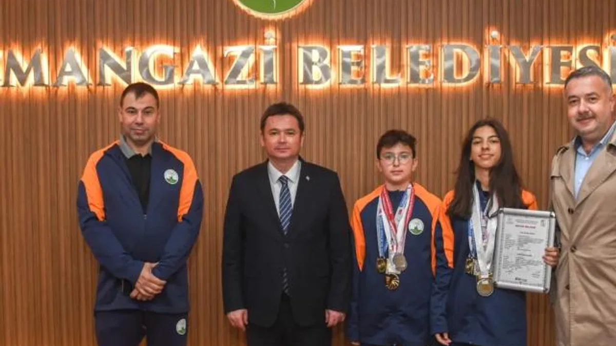 Osmangazili sporcular Bursa’ya Türkiye rekoru birincilik ve Avrupa derecesiyle döndü