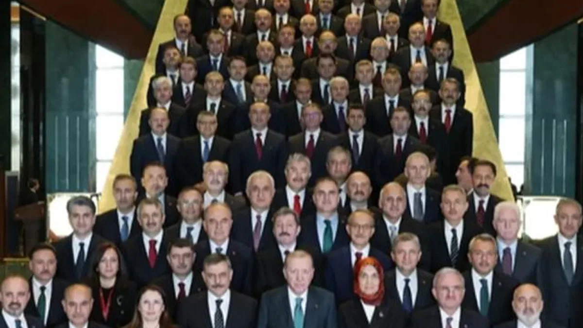 Cumhurbaşkanı Erdoğan’dan Valilere talimat: İhtiyaç sahibine siz gidin, kapı kapı dolaşın