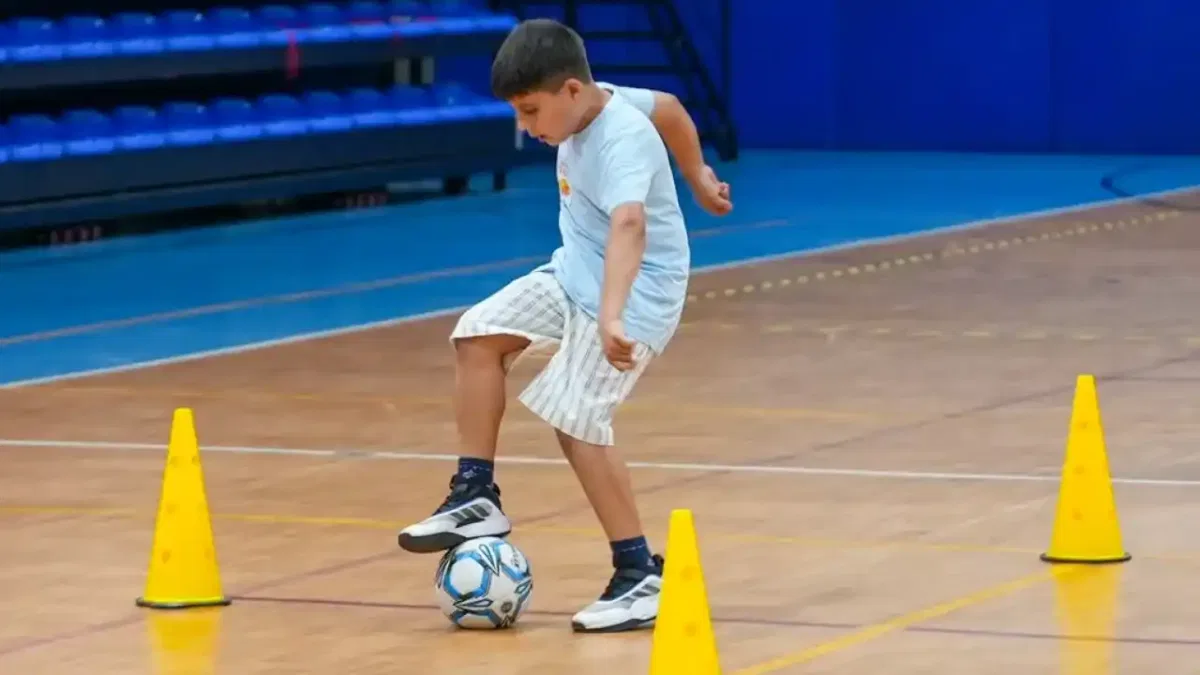 İstanbul Maltepe’de futsal ve masa tenisi dersleri başladı