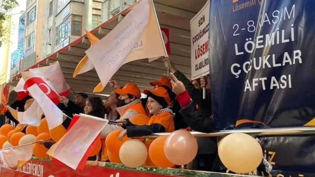 LÖSEV’den Kocaeli’de farkındalık korteji