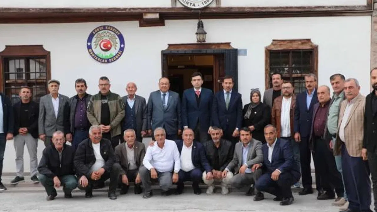 Konya Karatay protokolü muhtarlarla buluştu