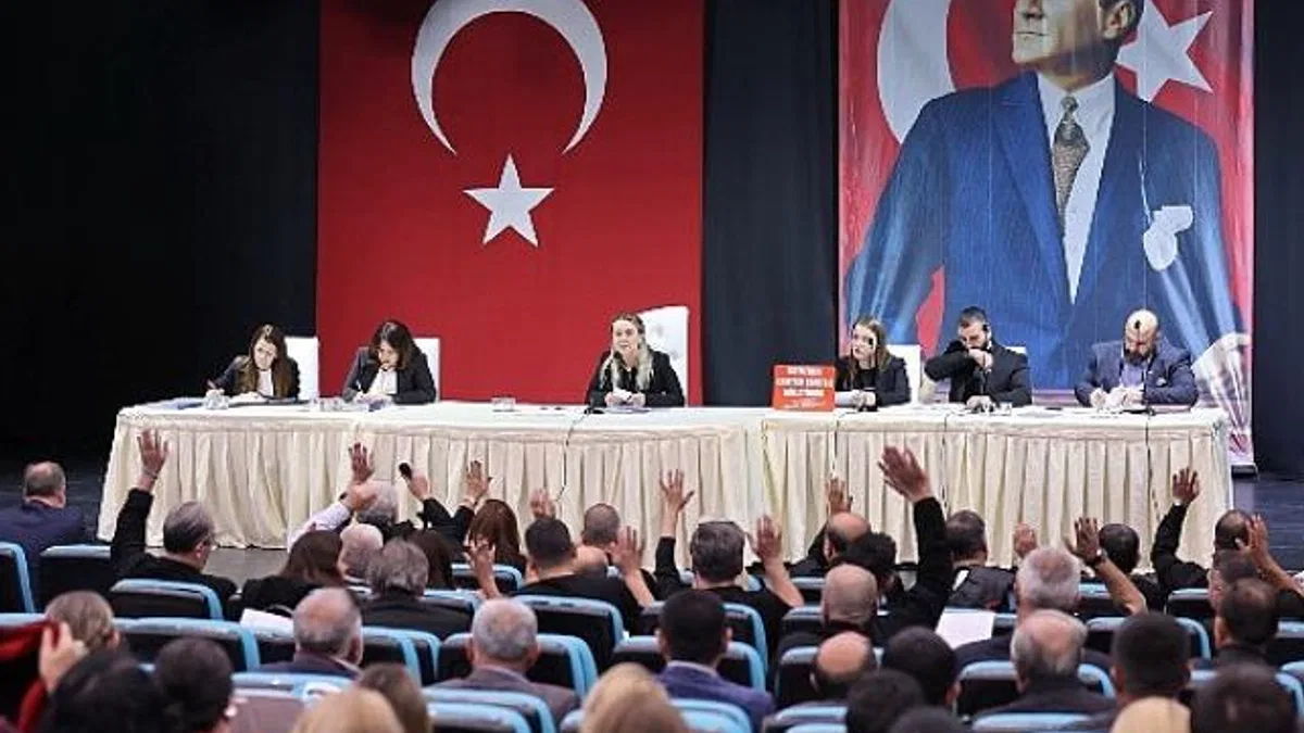 Konak Belediye Meclisi’nden kayyum tepkisi