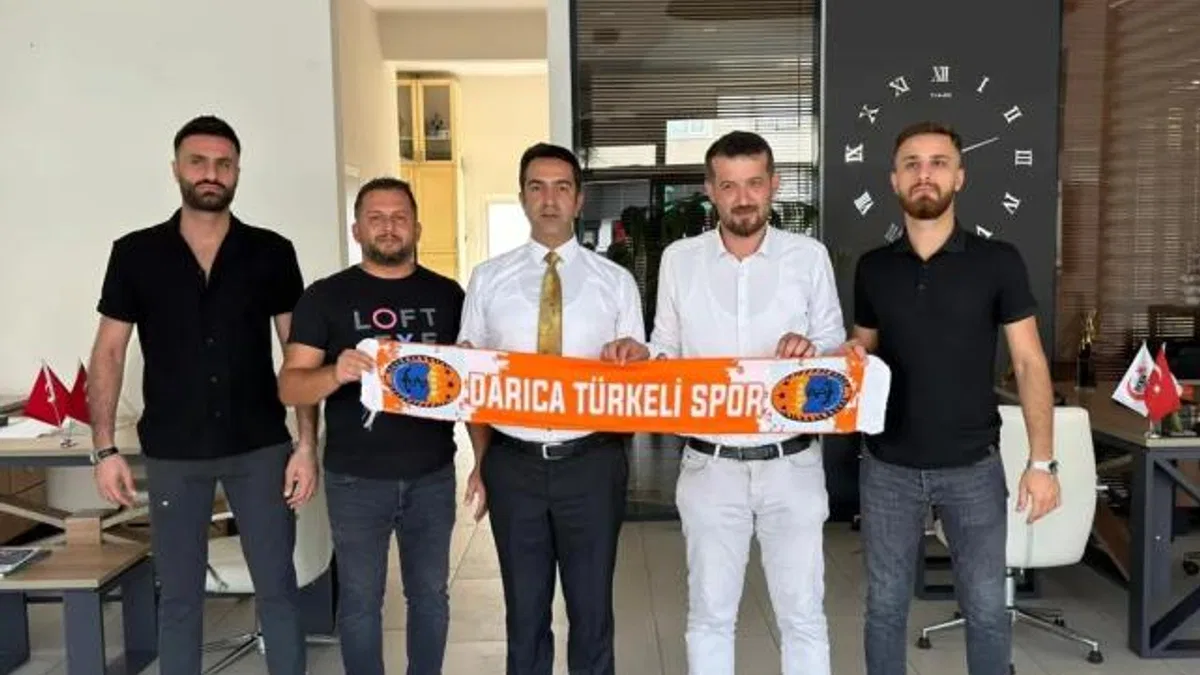 Kinyas Bakar’dan Darıca Türkelispor’a destek