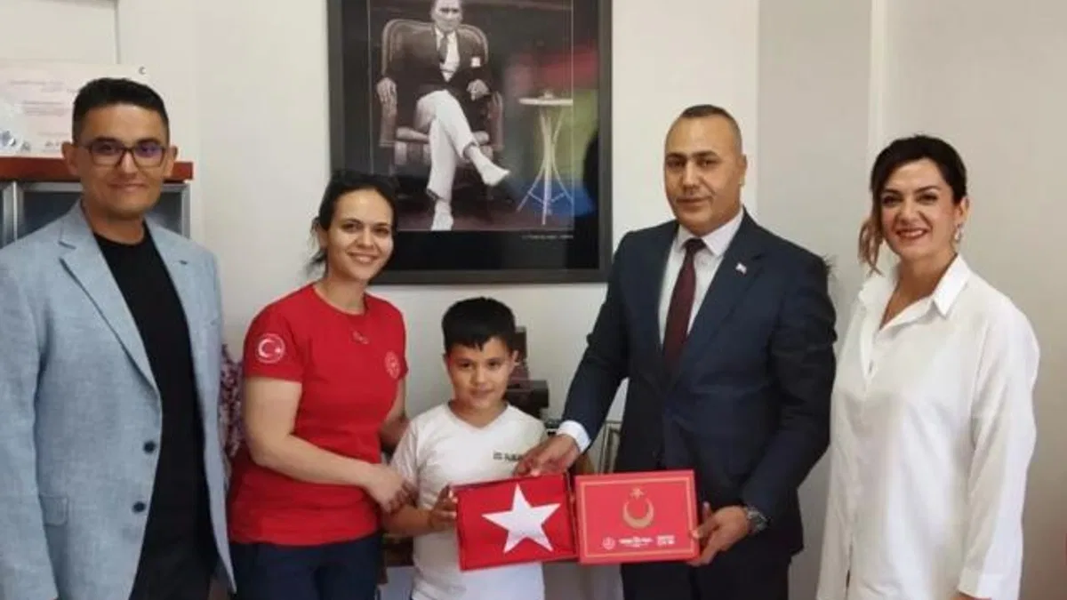 Manisa Büyükşehir, Şehit Süleyman Gür’ün oğlunun özel gününü unutmadı