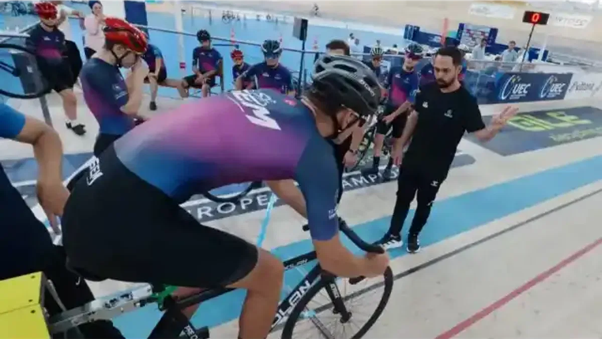 Konya Velodromu’nda geleceğin şampiyonları piste çıktı