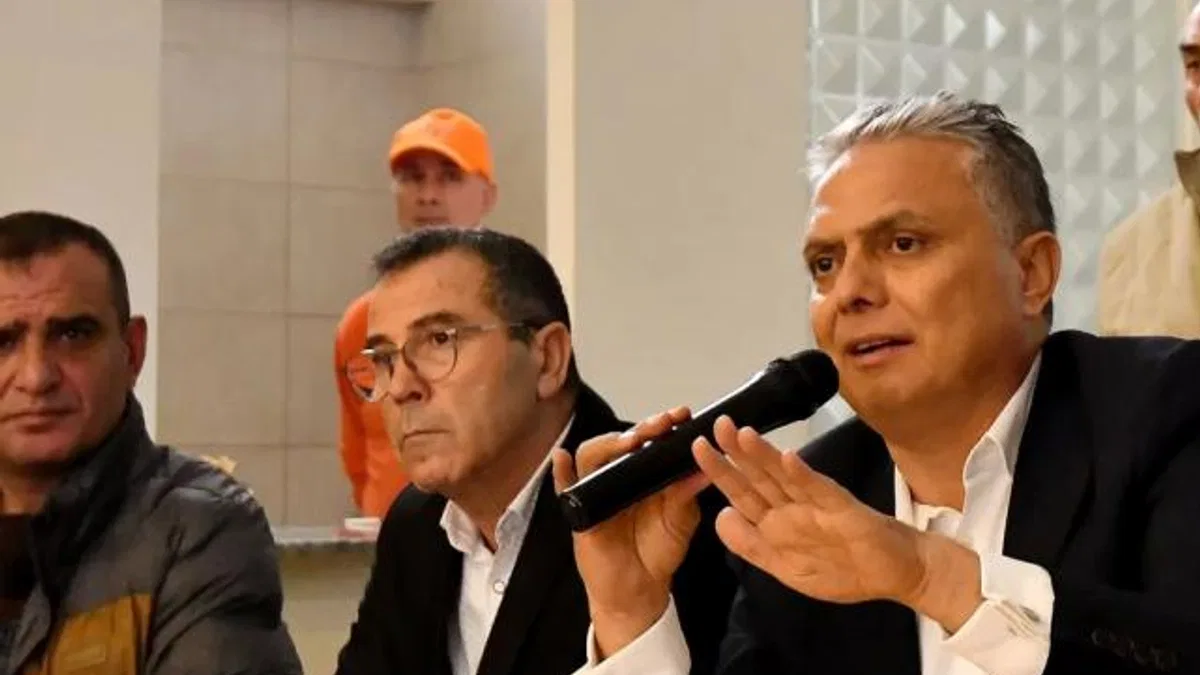 Başkan Uysal: Arazileri hazineye devredin