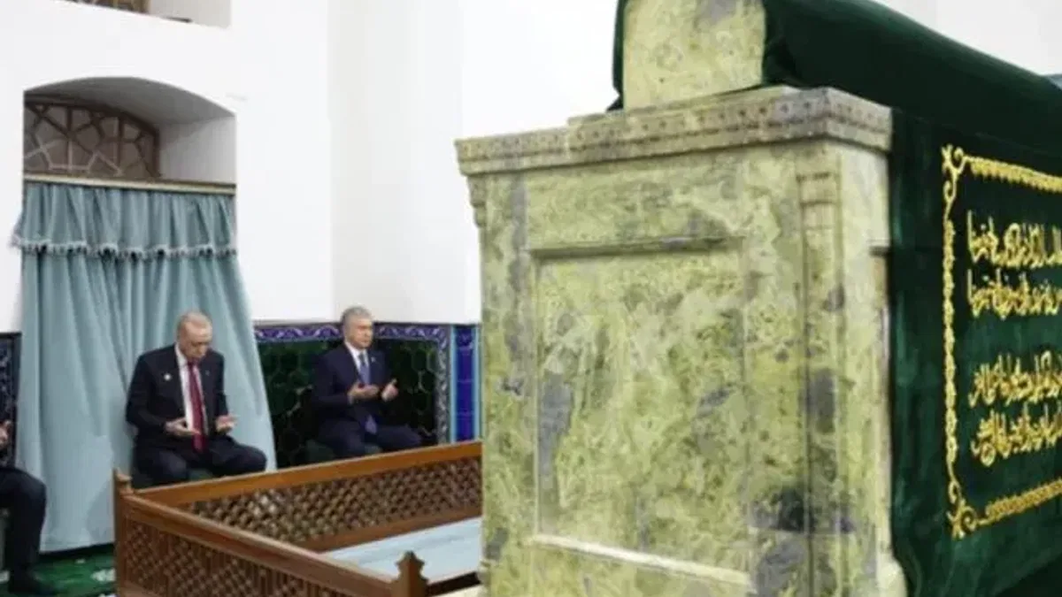 Cumhurbaşkanı Erdoğan, Türkistan’da kültür gezisinde