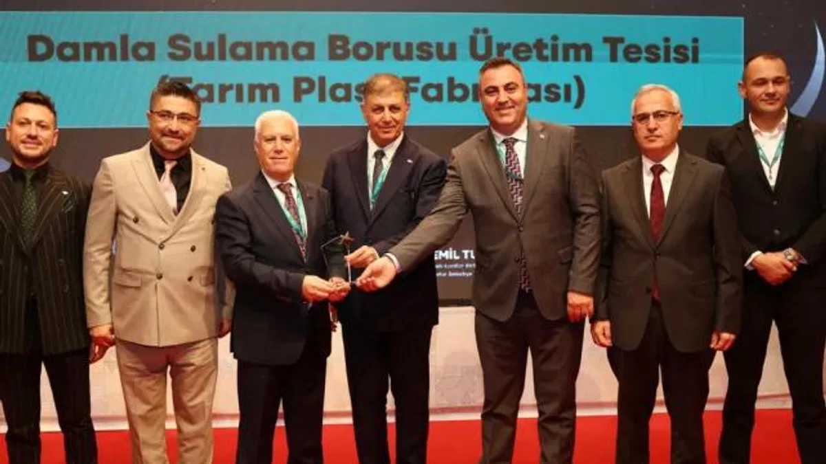 Bursa Büyükşehir’e çiftçi ve çevre dostu ödülü