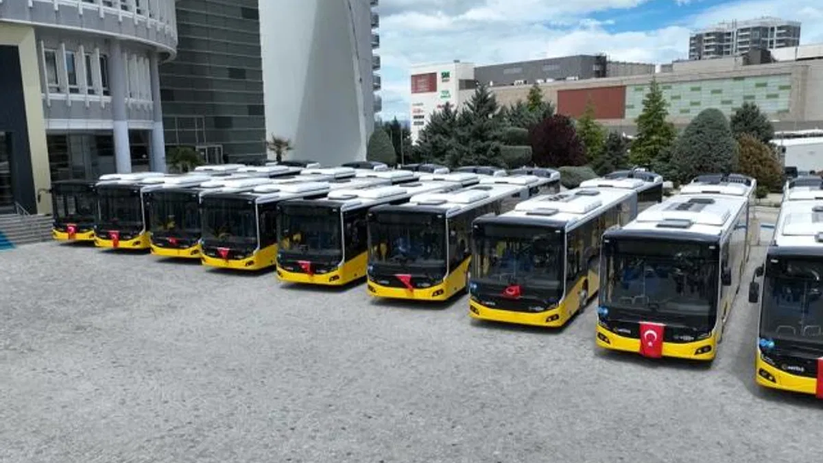 Malatya Büyükşehir filosuna 12 otobüs