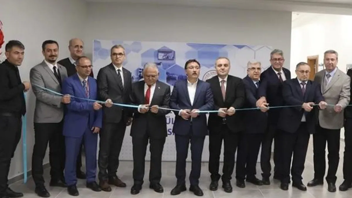 Kayseri Büyükşehir’den ERÜ’ye tıbbi simülasyon merkezi