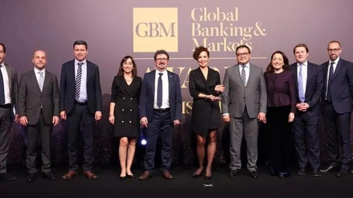 Şişecam’ın rekor tahvil ihracı ödül getirdi